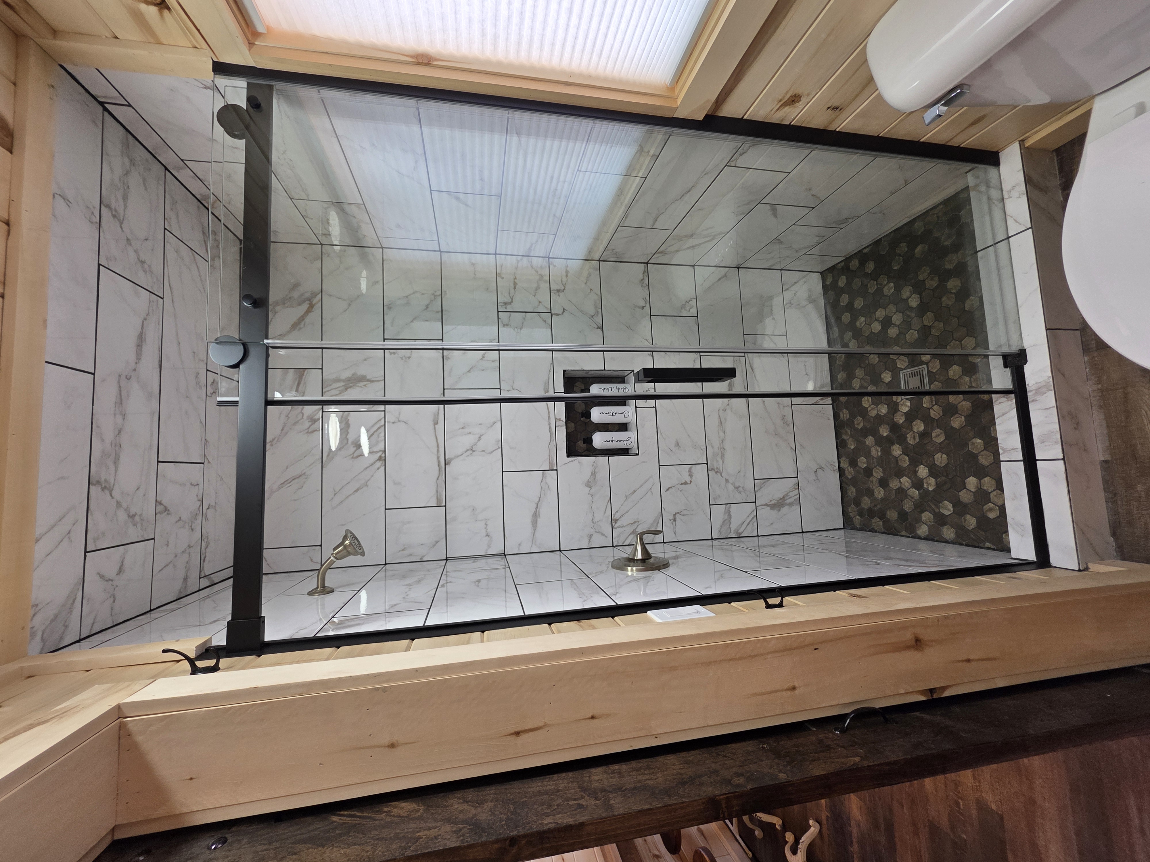 Shower Apple Blossom Cabin