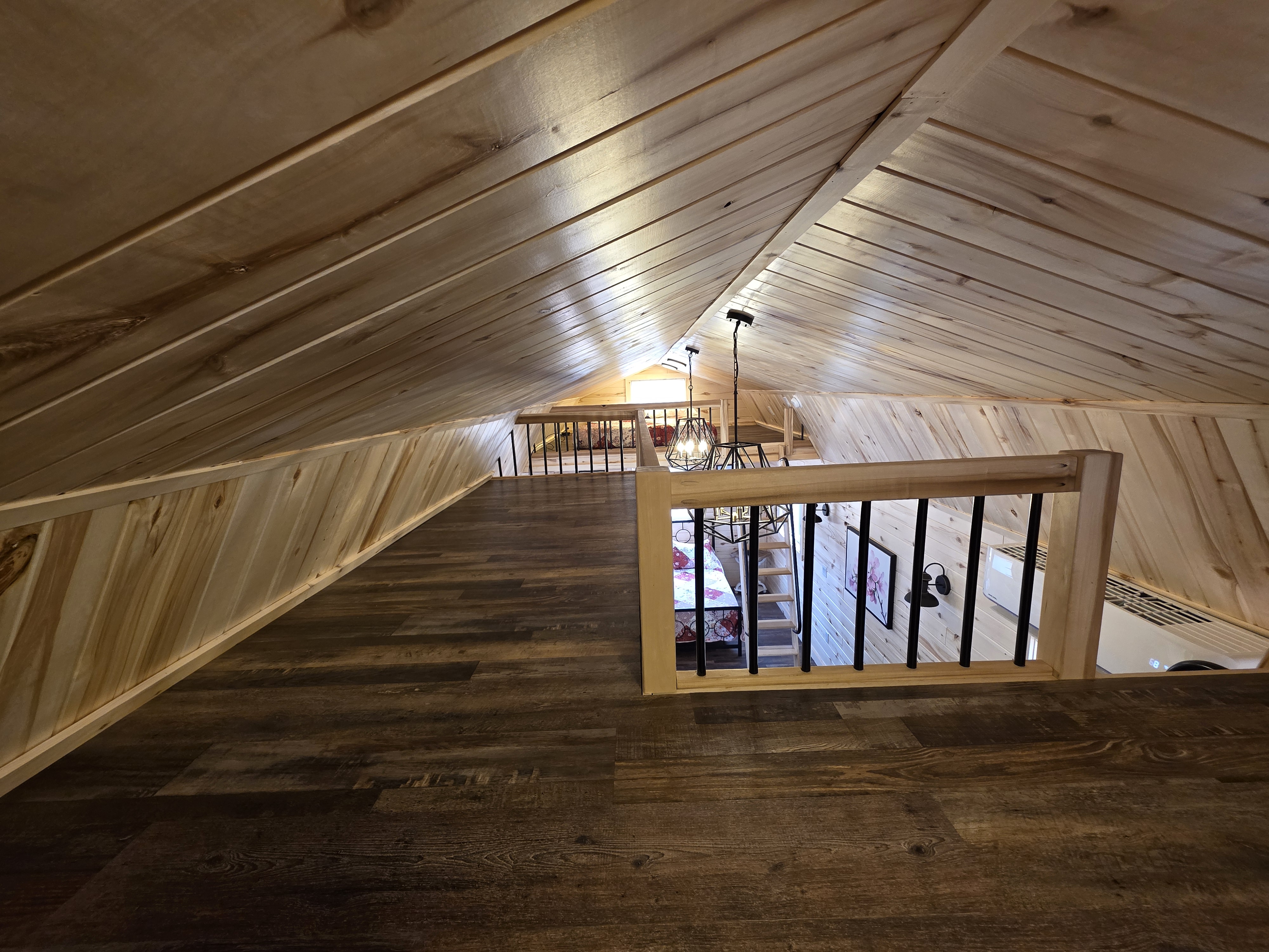 Second floor extra area Apple Blossom Cabin