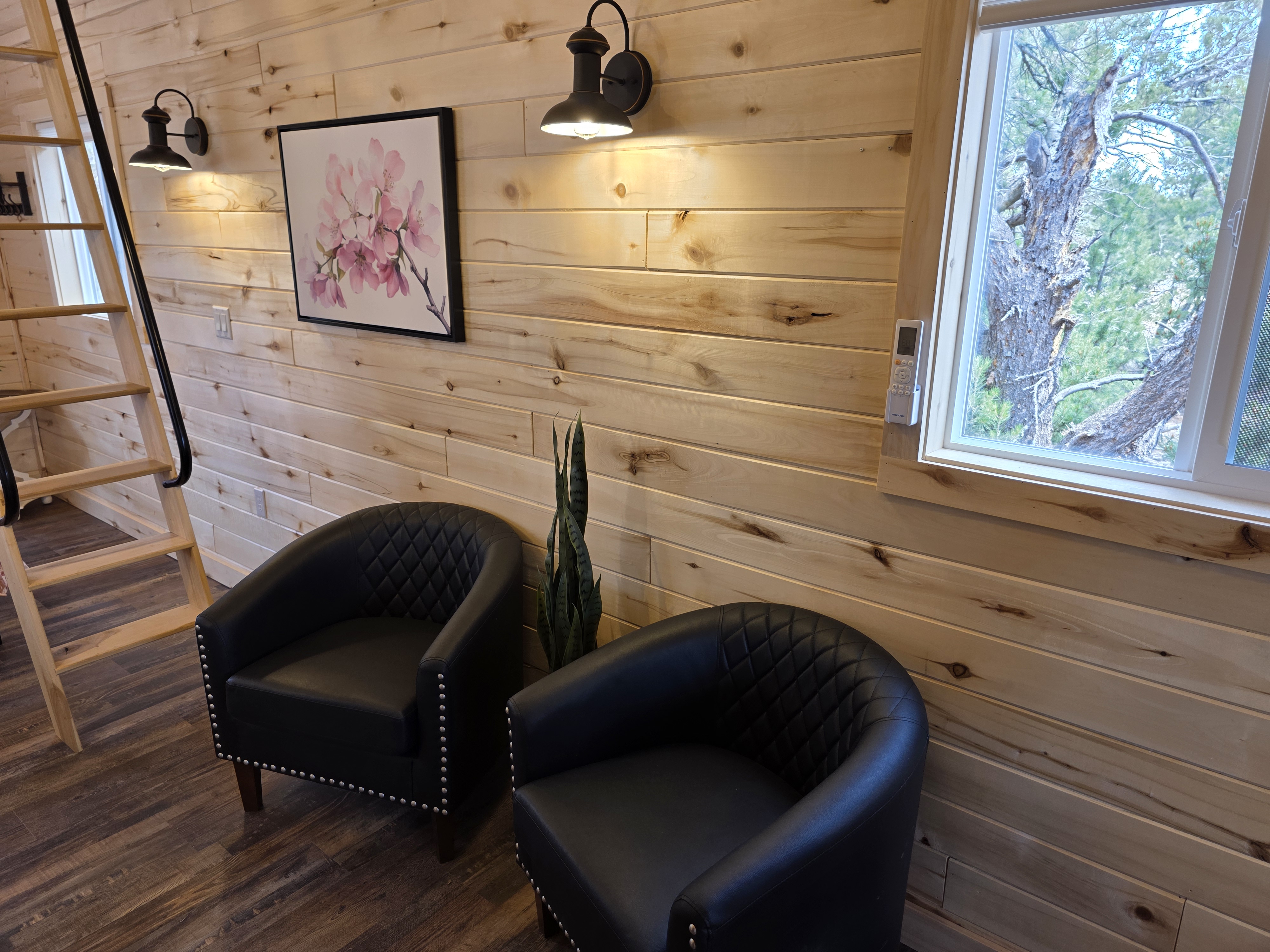 Cozy seating area in Apple Blossom Cabin